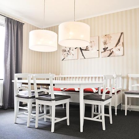 Hotel Fagerudd Konferens à Enköping Extérieur photo