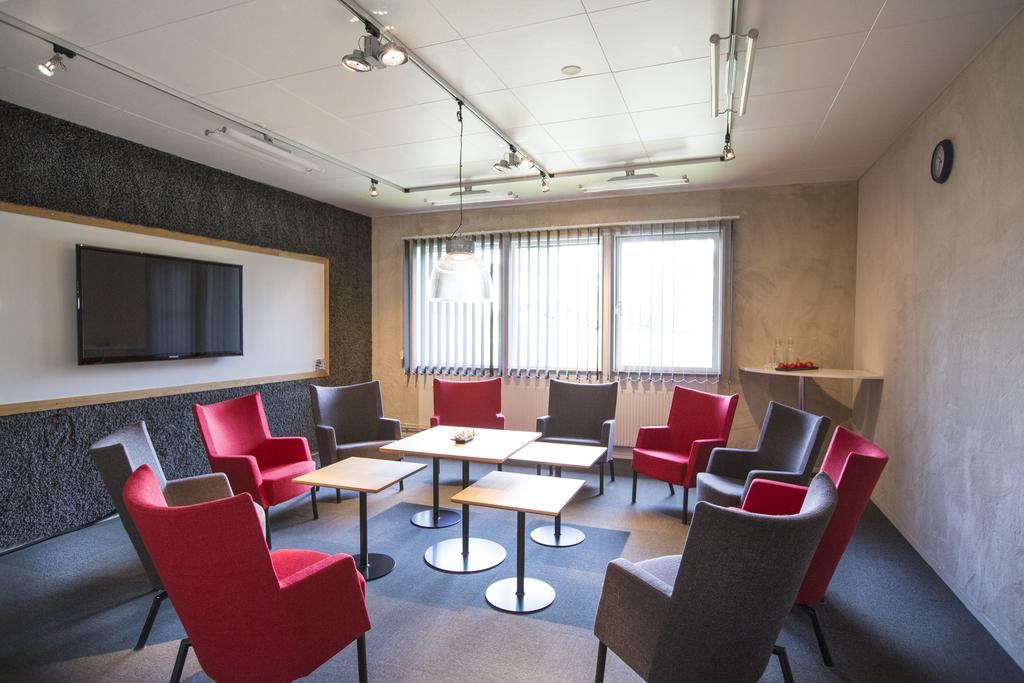 Hotel Fagerudd Konferens à Enköping Extérieur photo