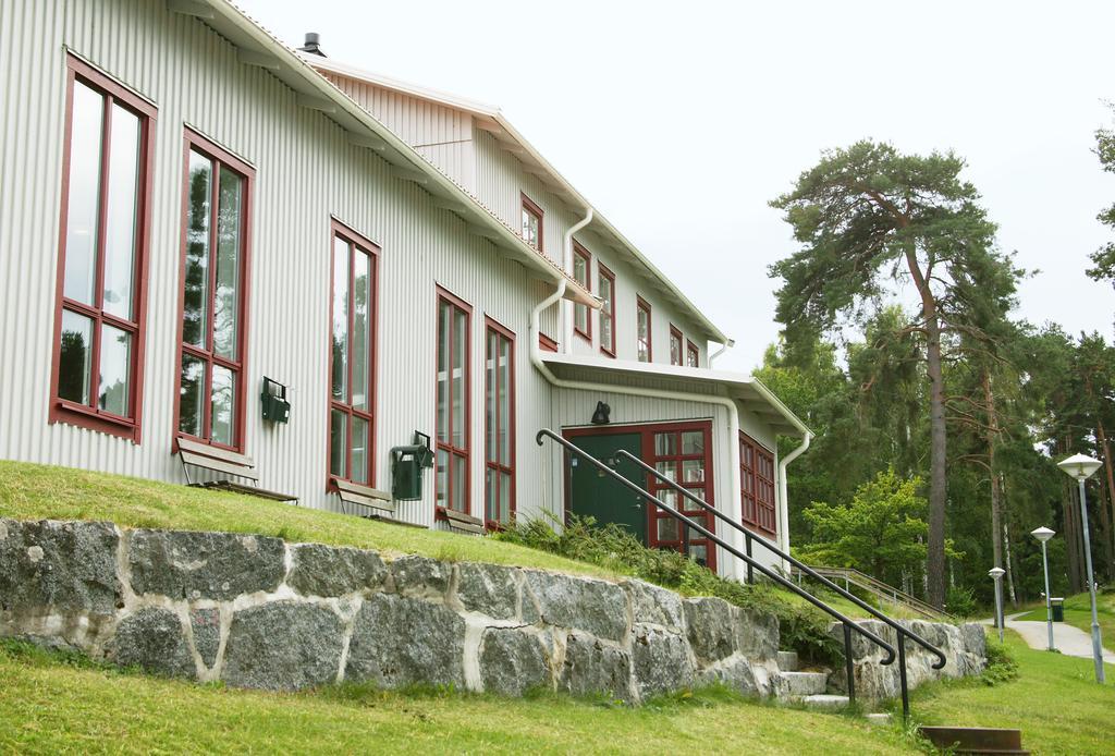 Hotel Fagerudd Konferens à Enköping Extérieur photo