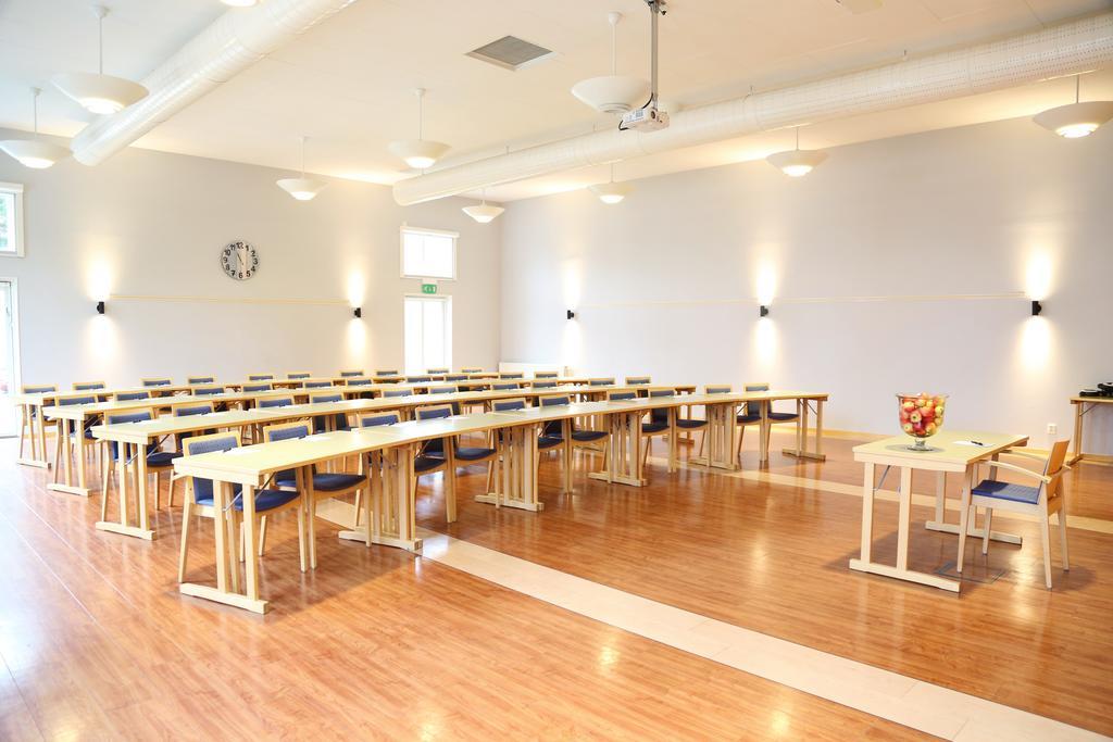 Hotel Fagerudd Konferens à Enköping Extérieur photo